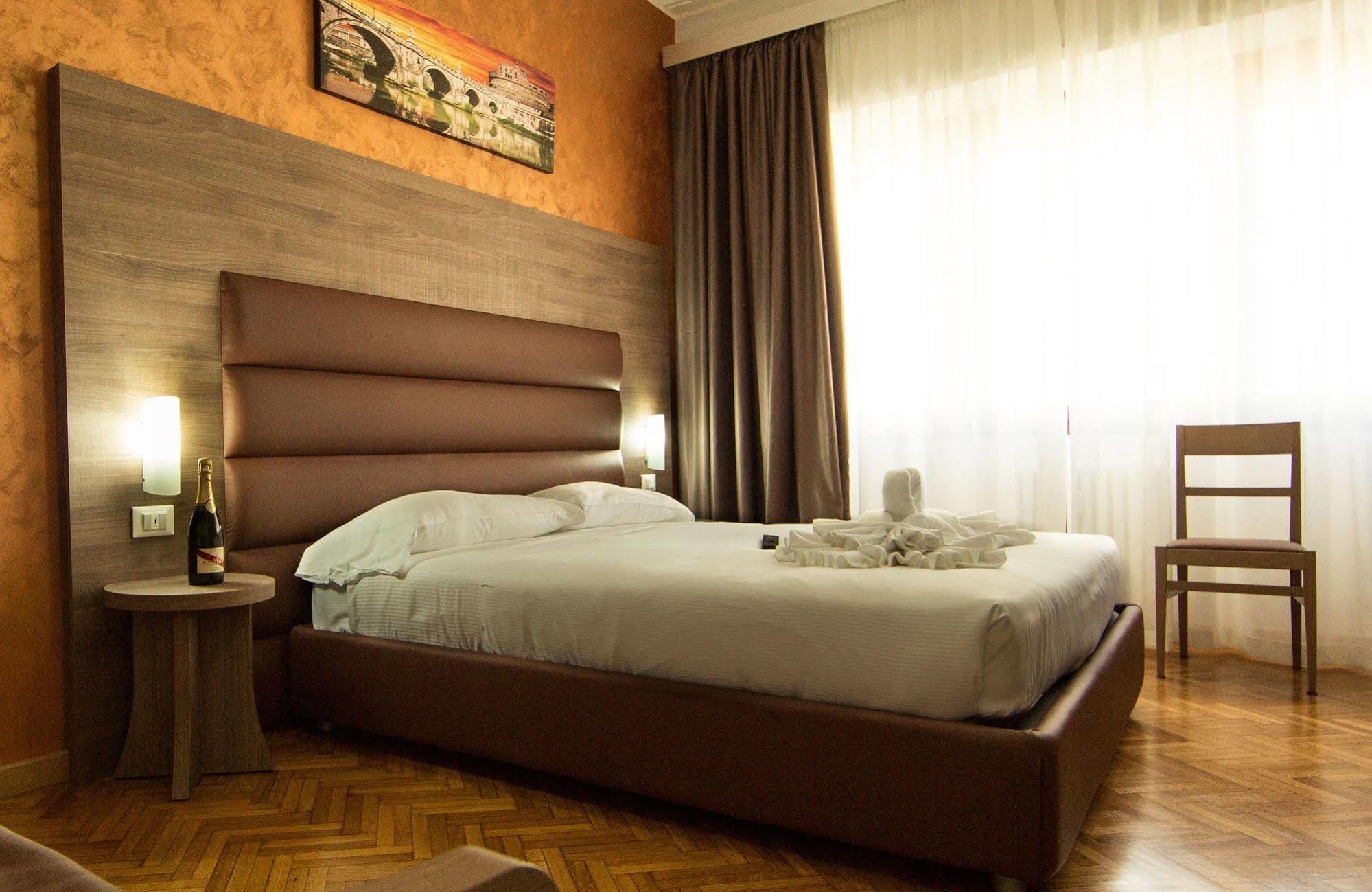 Heart Of Rome Rooms Roma Exterior foto